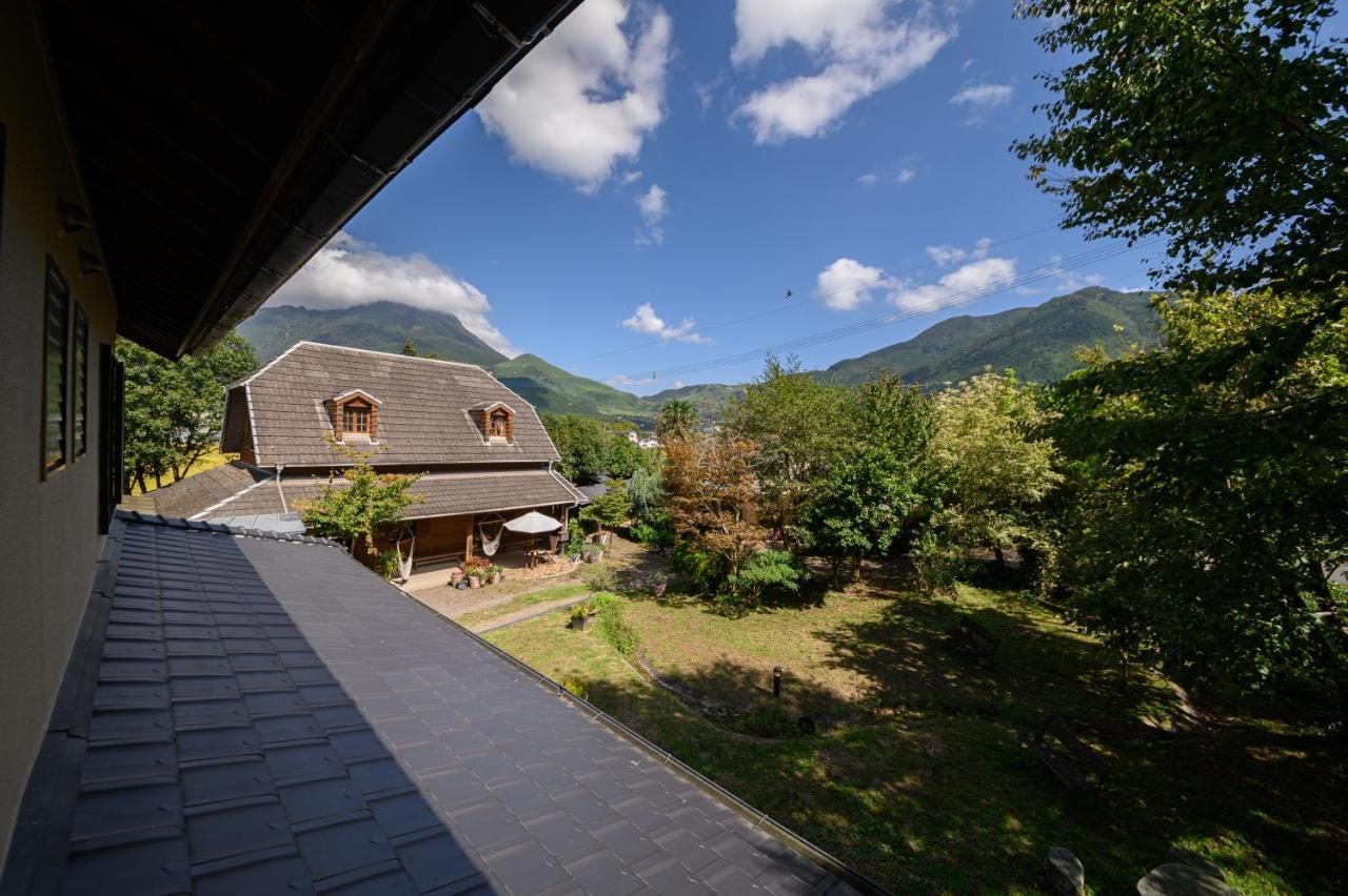 Bed and Breakfast Yufuin Flora House Экстерьер фото