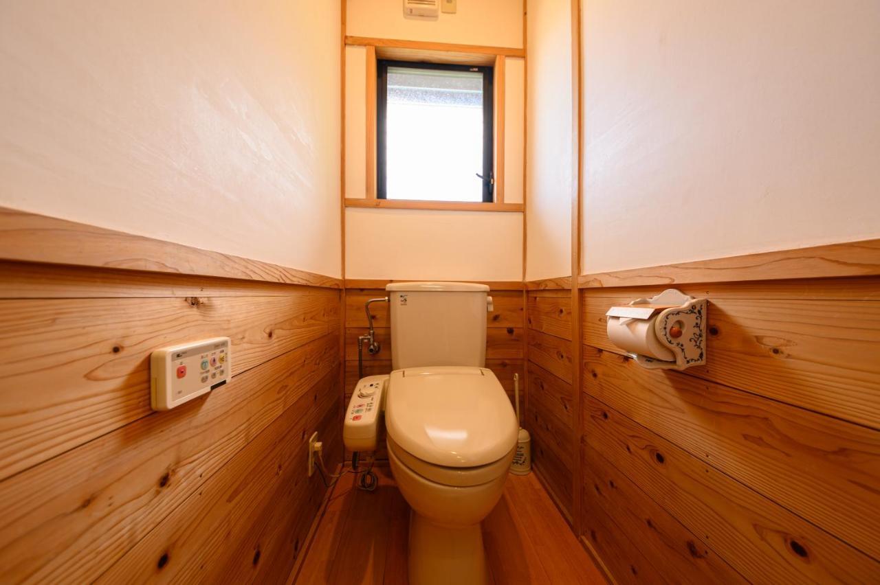 Bed and Breakfast Yufuin Flora House Экстерьер фото