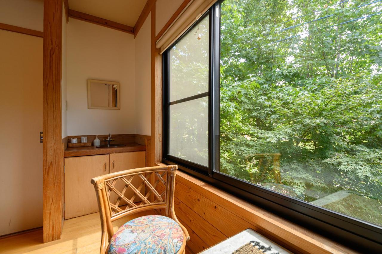 Bed and Breakfast Yufuin Flora House Экстерьер фото
